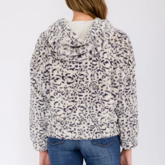 PULLOVER SWEATER - Picture 2 of 4